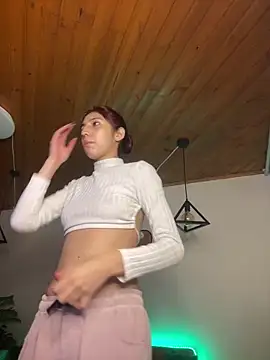 Snapshot of Maraia_pink18 chatting on 02/23/26, 03:20 Maraia pink18 online show from 02/23/26, 03:20