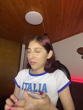 Snapshot of Maraia_pink18 chatting on 02/26/26, 02:49 Maraia pink18 online show from 02/26/26, 02:49