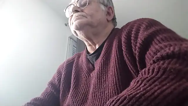 Snapshot of Vieux_pervert chatting on 02/27/26, 08:47 Vieux pervert online show from 02/27/26, 08:47