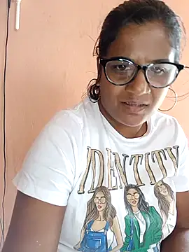 indianstrawberrylips4u online show from 03/10/26, 07:02