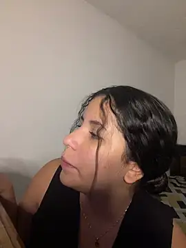 Snapshot of FerLondon55 chatting on 02/22/26, 05:40 FerLondon55 online show from 02/22/26, 05:40