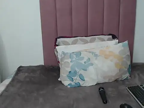 Snapshot of MsSexyAi chatting on 03/03/26, 08:04 MsSexyAi online show from 03/03/26, 08:04