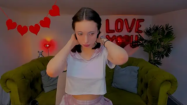 Snapshot of foreversleepyhead chatting on 02/23/26, 11:18 foreversleepyhead online show from 02/23/26, 11:18