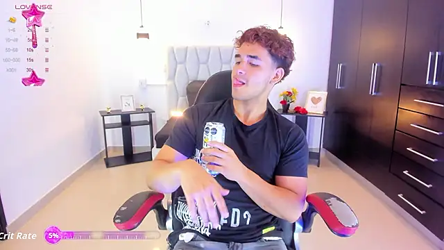 Snapshot of marcos_lc chatting on 03/04/26, 12:22 marcos lc online show from 03/04/26, 12:22