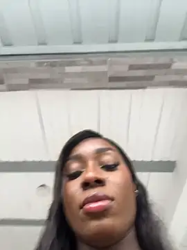 Snapshot of ZarahFerreira chatting on 02/28/26, 10:22 ZarahFerreira online show from 02/28/26, 10:22