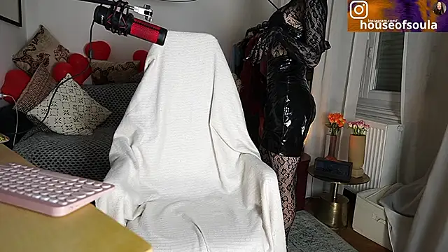 supreme dominatrix online show from 03/12/26, 09:43