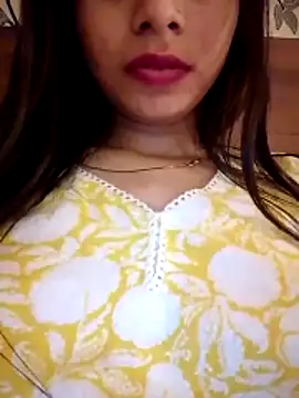 Snapshot of cute_girl_29 chatting on 06/21/26, 12:02 cute girl 29 online show from 06/21/26, 12:02