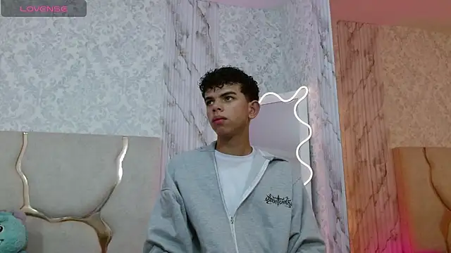 keahi tay online show from 03/09/26, 11:47