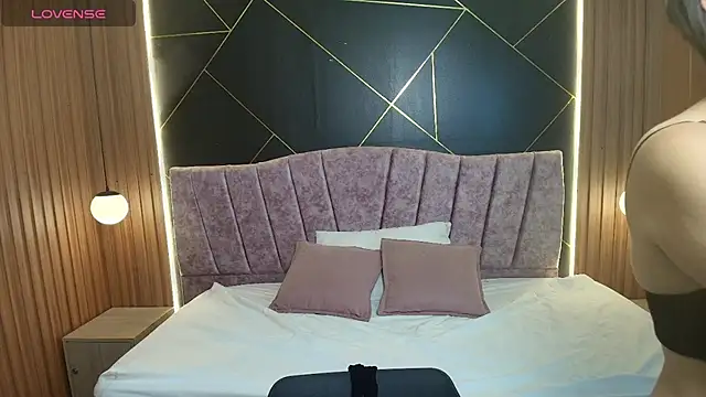 Snapshot of MoriahStorm chatting on 03/03/26, 12:11 MoriahStorm online show from 03/03/26, 12:11