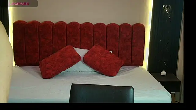 MoriahStorm online show from 04/08/26, 12:16