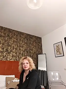 LaireeFelini online show from 02/24/26, 07:45