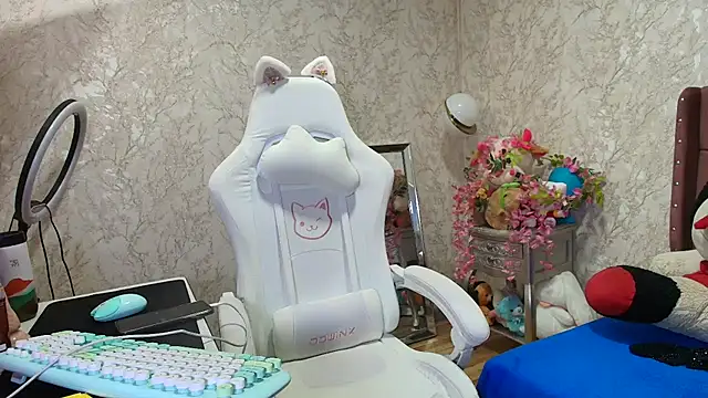 SelinaRussell online show from 05/15/26, 02:35