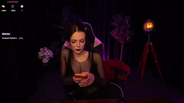 Snapshot of Wild_Alice_me chatting on 06/03/26, 03:50 Wild Alice me online show from 06/03/26, 03:50