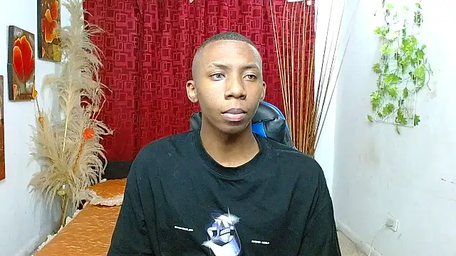 milo018 online show from 03/15/26, 03:23