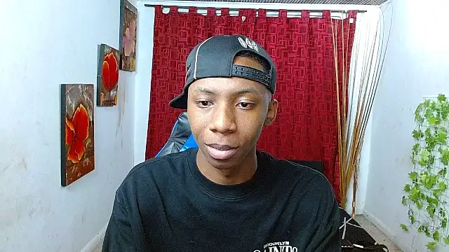 milo018 online show from 06/06/26, 07:40