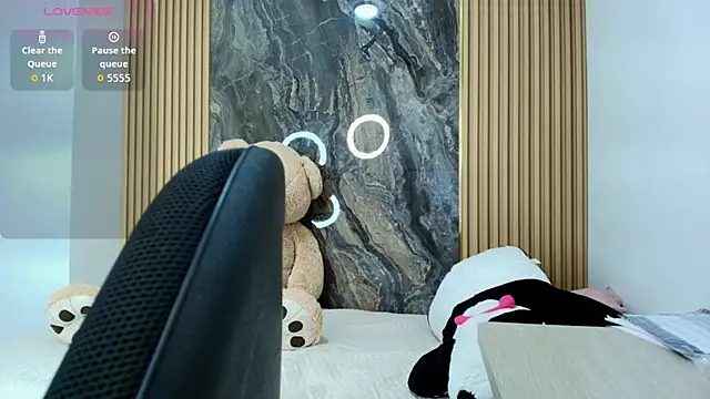 scarlett lumi online show from 02/19/26, 10:22