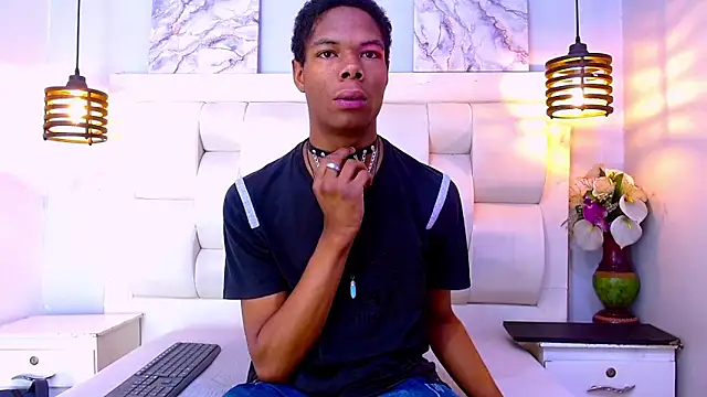 Santiago Ortiz  online show from 03/25/26, 01:17