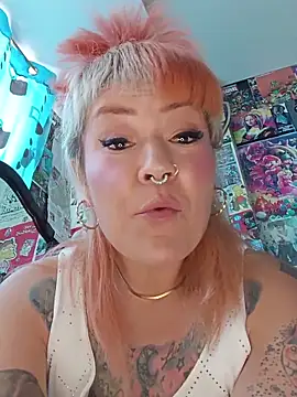 Snapshot of lady_polka chatting on 03/03/26, 05:52 lady polka online show from 03/03/26, 05:52