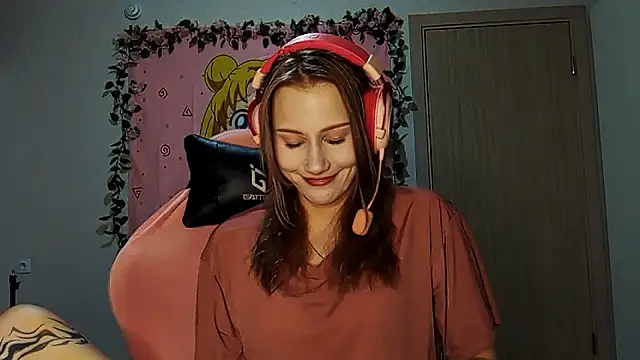 Snapshot of Mlmalal chatting on 02/28/26, 02:12 Mlmalal online show from 02/28/26, 02:12