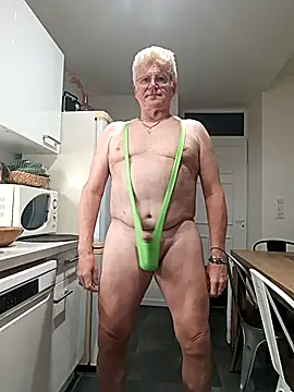 olivbisoumis online show from 04/12/26, 04:39