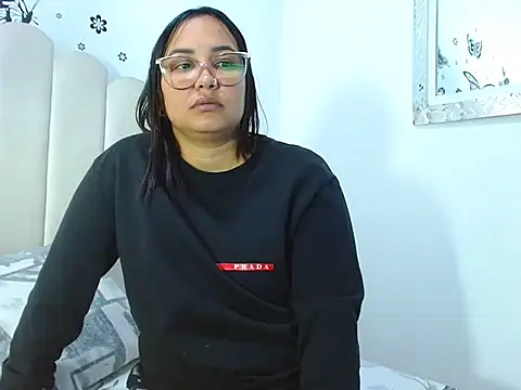 Snapshot of MaferNaughty4U chatting on 02/20/26, 12:16 MaferNaughty4U online show from 02/20/26, 12:16