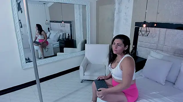 SofiaGarciaa online show from 03/03/26, 12:11