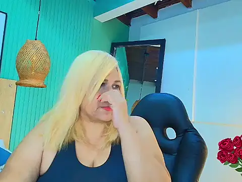 Snapshot of eva_colen50 chatting on 02/23/26, 06:27 eva colen50 online show from 02/23/26, 06:27