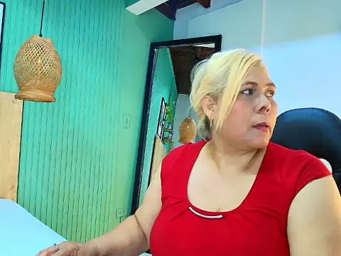 Snapshot of eva_colen50 chatting on 02/28/26, 06:53 eva colen50 online show from 02/28/26, 06:53