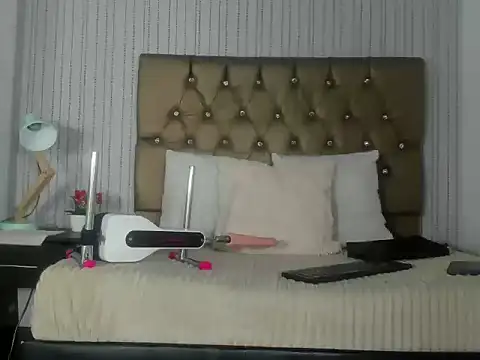 Snapshot of hanna_luciana chatting on 05/23/26, 02:10 hanna luciana online show from 05/23/26, 02:10