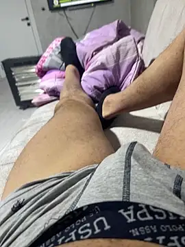 TurkeyMen online show from 04/17/26, 05:27