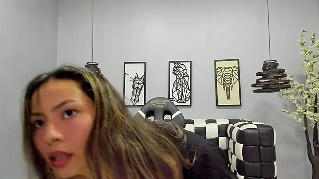 CAAMII SWEETT online show from 03/06/26, 07:43