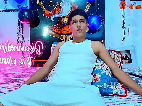 Snapshot of Eliassalvatore_ chatting on 02/27/26, 08:53 Eliassalvatore online show from 02/27/26, 08:53