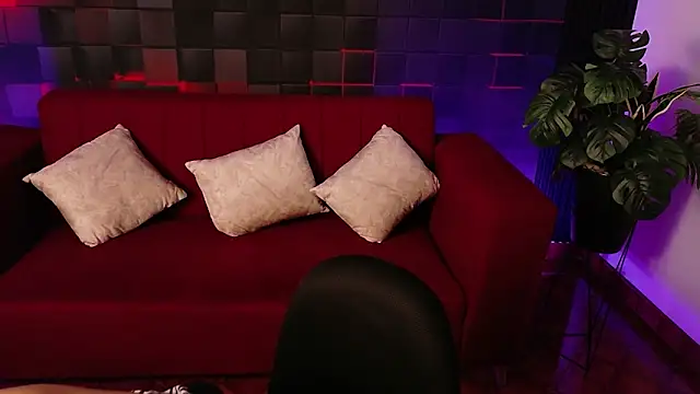 Alessia Monroe  online show from 05/27/26, 08:39
