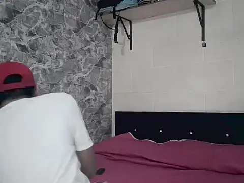 LatinoHairyCock online show from 04/01/26, 10:40