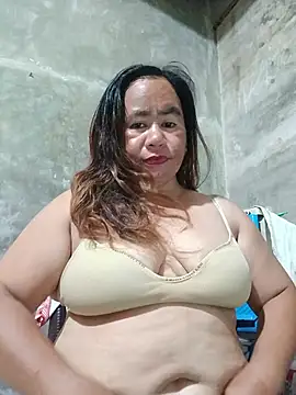 Snapshot of mature_l0ve43 chatting on 06/11/26, 02:44 mature l0ve43 online show from 06/11/26, 02:44