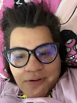 LuxuryloversCO online show from 04/14/26, 07:53