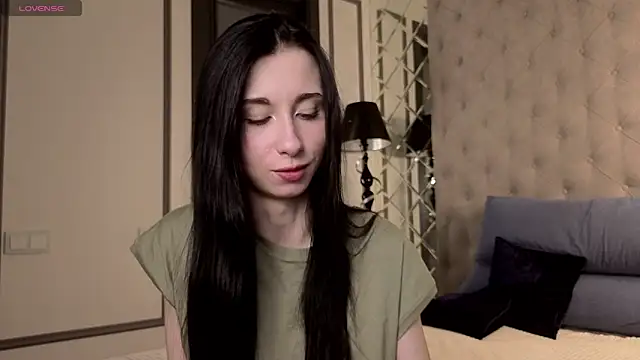 MiguelinaRasmuson online show from 04/10/26, 11:15