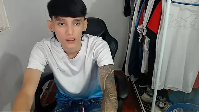 Snapshot of BOY-767 chatting on 03/03/26, 01:45 BOY-767 online show from 03/03/26, 01:45