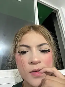 meggan    online show from 03/10/26, 07:46