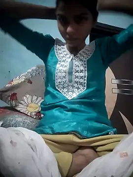 Snapshot of M_Lisha chatting on 03/01/26, 05:42 M Lisha online show from 03/01/26, 05:42