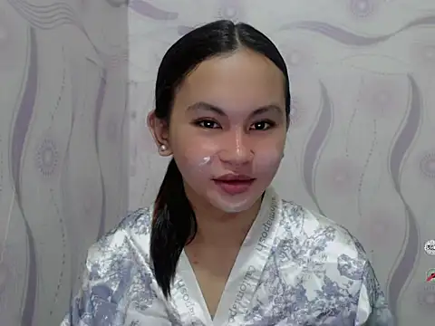 Snapshot of Sofia_Sweetheart18 chatting on 02/27/26, 01:55 Sofia Sweetheart18 online show from 02/27/26, 01:55