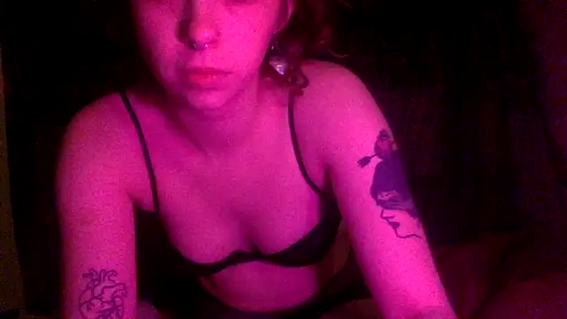 Snapshot of ivyxoxo chatting on 02/24/26, 07:39 ivyxoxo online show from 02/24/26, 07:39