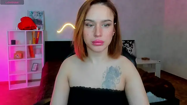 Snapshot of tina_xx_tina chatting on 02/22/26, 12:12 tina xx tina online show from 02/22/26, 12:12