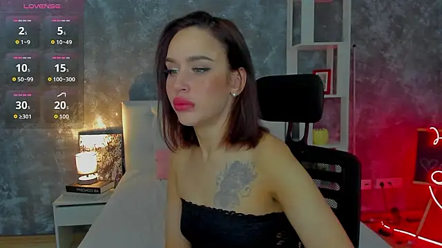 tina xx tina online show from 03/17/26, 01:32