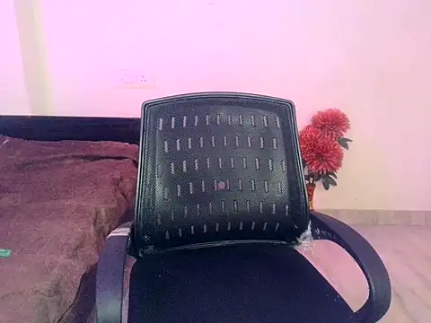 SIKSHA SINGH online show from 03/19/26, 08:07