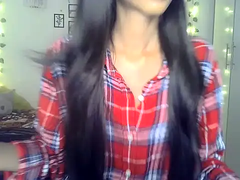 SIKSHA SINGH online show from 04/02/26, 04:04