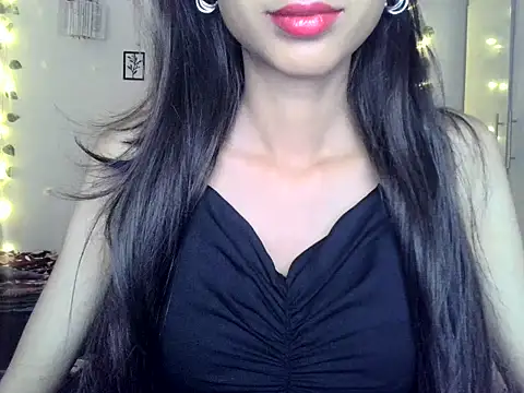 SIKSHA SINGH online show from 04/04/26, 05:32