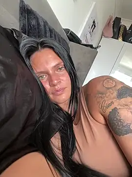 Destinylovex online show from 04/09/26, 07:47