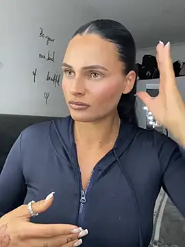 Destinylovex online show from 04/11/26, 08:13