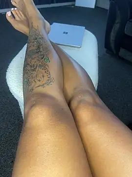 Snapshot of Destinylovex chatting on 07/10/26, 08:33 Destinylovex online show from 07/10/26, 08:33